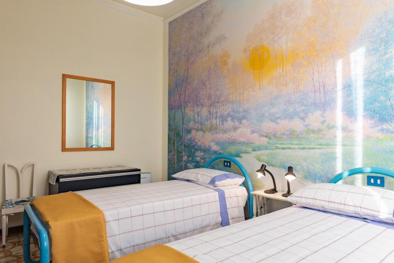 Apartment Holiday Versilia Camaiore Dış mekan fotoğraf
